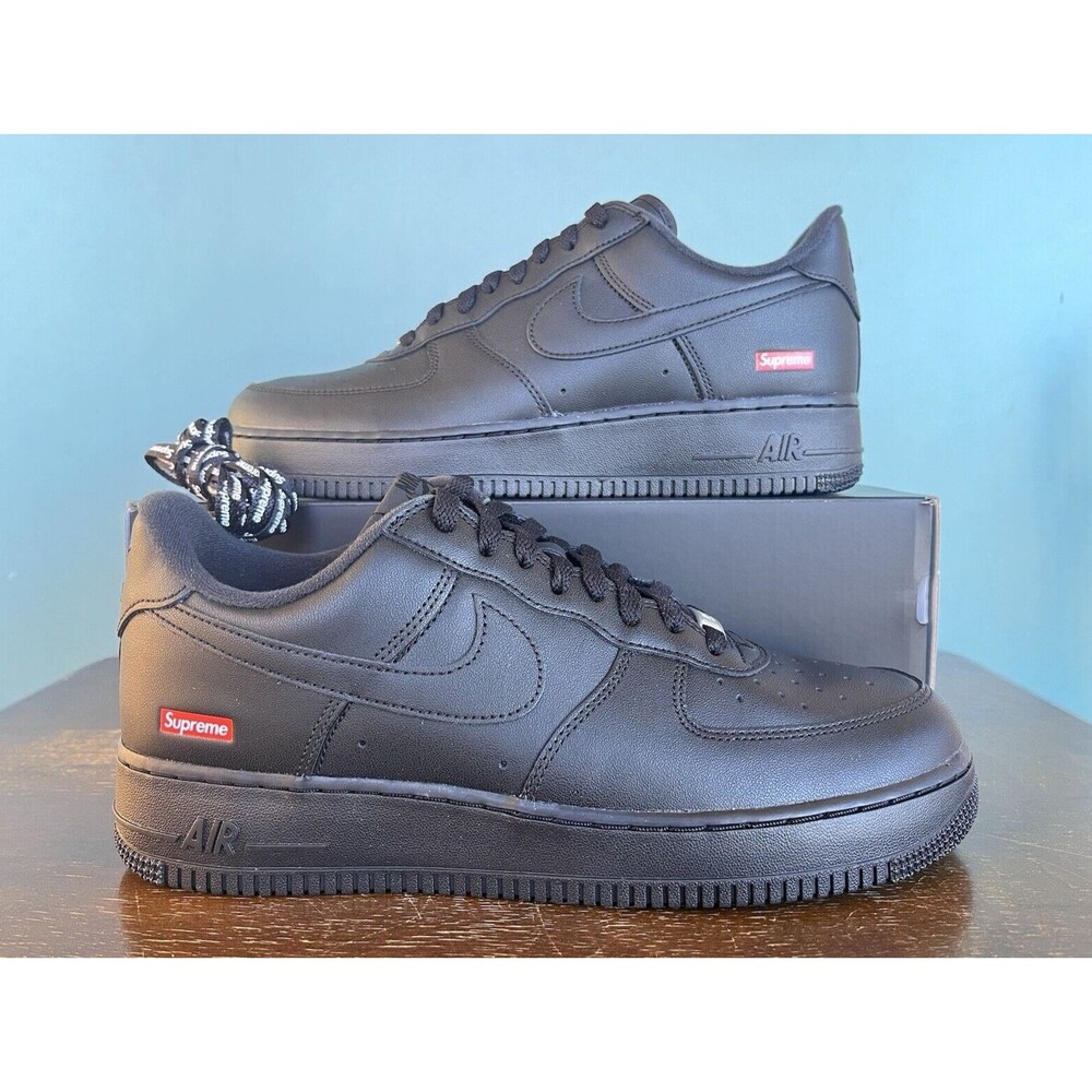 Nike Air Force 1 Low x Supreme Triple Black Men's Size 11 CU9225-001